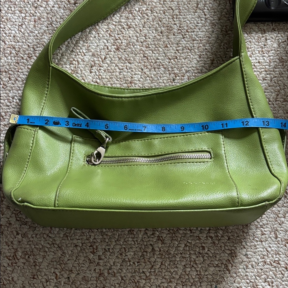 Dockers Vibrant Green Leather Shoulder Bag - Picture 13 of 15